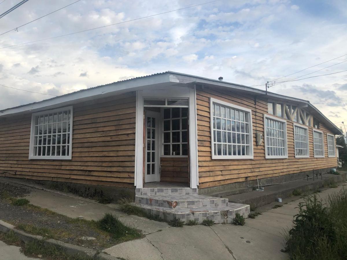 El Sendero Hotel Пуерто Наталес Екстериор снимка